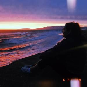 Meet your Posher, Adela